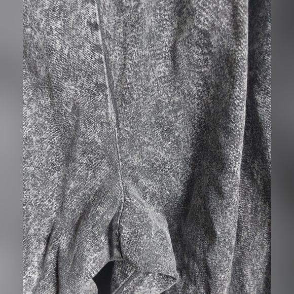 Cherokee Vintage Black Acid Wash Mom Jeans - Picture 5 of 14